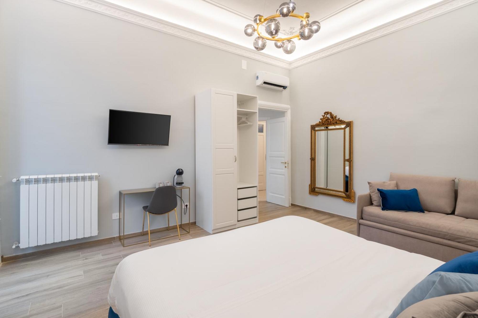 Palazzo Galeoni Luxury Suites Salerno Eksteriør bilde
