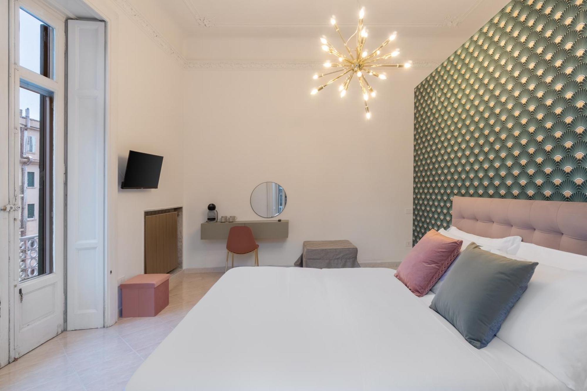 Palazzo Galeoni Luxury Suites Salerno Eksteriør bilde